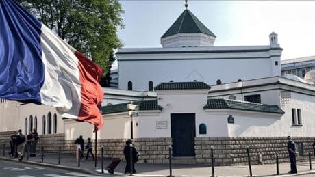 Fransa'dan skandal karar! "Cihat" iddiası ile imamlara eğitimi veren enstitüyü kapattılar
