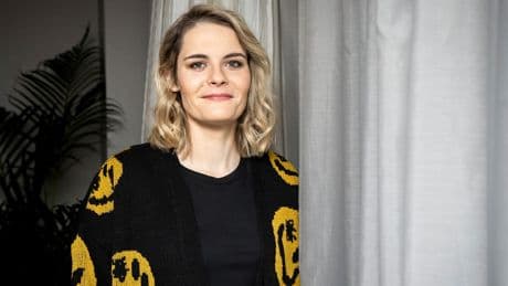 Hazel Brugger privat nicht immer fröhlich - „Ich habe Medikamente genommen“
