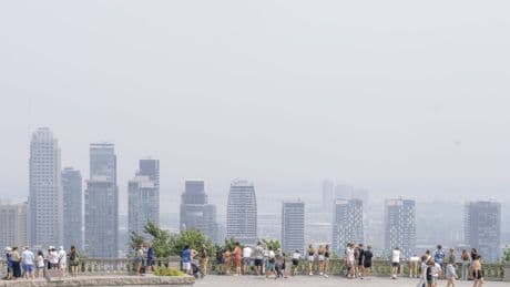 Smog episodes accumulate, have long-term health effects: doctors