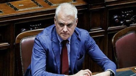 Zangrillo: «Stipendi scaglionati per i dirigenti. E per i Magistrati riforma del merito»