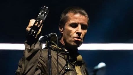Liam Gallagher  unleashes furious on-stage rant at Edinburgh council after Oasis fans dig