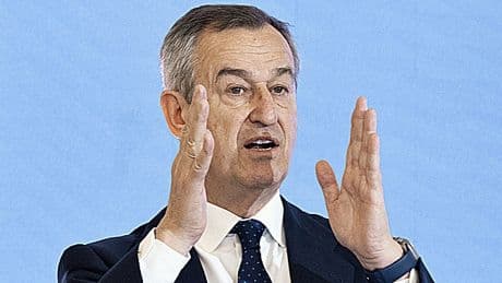 Sabadell gana 489 millones de euros hasta marzo, un 58,6% más, y eleva en 100 millones la retribución al accionista en plena OPA de BBVA
