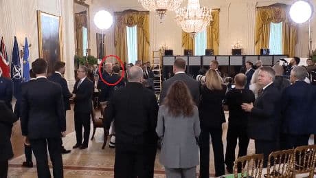Trump caught on hot mic during Zelensky summit revealing whether he thinks peace in Ukraine can happen