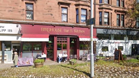 Worker sacked by Glasgow pub weeks before Christmas wins £1.6k in damages