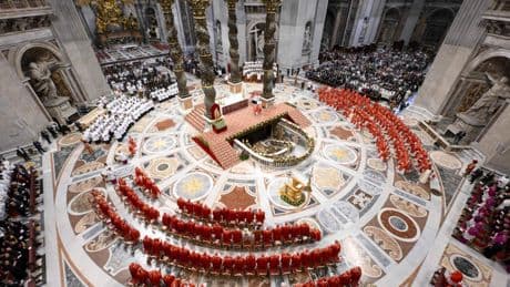 No 'habemus Papam', pero ya sabemos lo que quieren los cardenales (y lo que no)