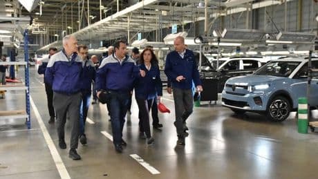 El CEO de Stellantis acelera la producción del Citroën C3 y Opel Frontera en Eslovaquia