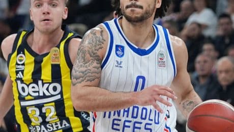 Fenerbahçe ve Anadolu Efes maçlarına erteleme!