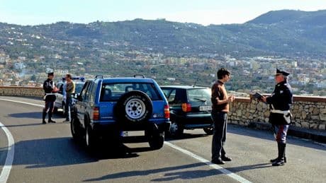 Bis zu 1734 Euro Strafe - Falsche Reifen in Italien können teuer werden