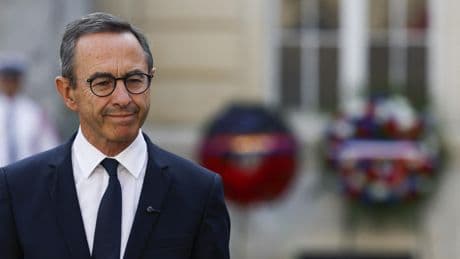 Bruno Retailleau appelle «à la résistance contre la fatalité», estimant qu’il existe un «risque que la France se défasse»