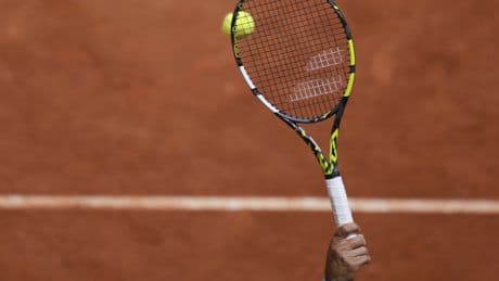 La "revolución" de la raqueta que une a Nadal y Alcaraz: bordes aerodinámicos y un cordaje "como neumáticos de lluvia"