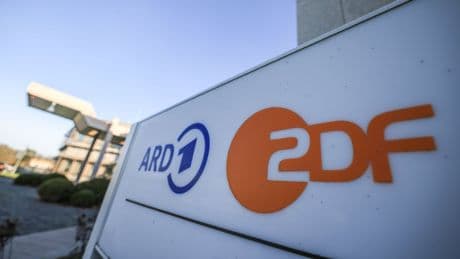 2 bittere Nachrichten müssen ARD und ZDF zu Denken geben