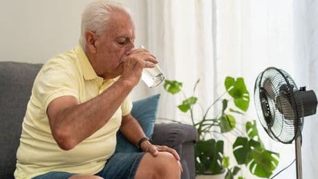 Dementia heatwave alert as nurse tells families to watch out for key red flags
