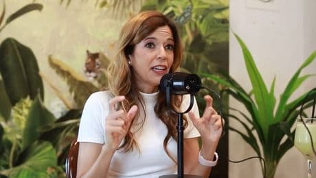 Ana Molina, dermatóloga: "La mayor parte de cánceres de piel no aparecen sobre lunares que tuviéramos"