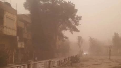 İran'da kum fırtınası: 802 kişi hastanelik oldu