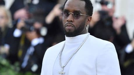 Sean 'Diddy' Combs silent response as family attend sex trafficking trial