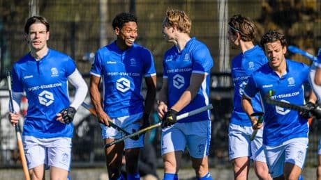 Kampong plaatst zich voor play-offs, Bloemendaal wint topper van Amsterdam