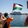 “Geen airco in de hel”: bewoners van Grieks eiland verhinderen Israëlische cruise om aan te meren