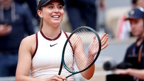 Paula Badosa debuta con una épica remontada ante Naomi Osaka