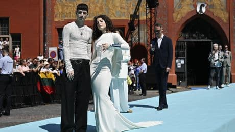 Alfombra turquesa de Eurovisión 2025: las fotos más impresionantes de las estrellas del festival