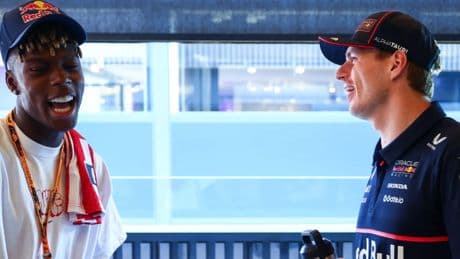 Nico Williams cumple su sueño de conocer a Max Verstappen: &quot;Espero que gane él o un piloto español&quot;
