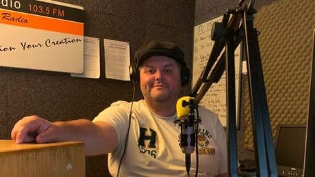 Renfrewshire dad is half the man he used to be after incredible weight loss journey