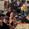 Belgian Cats delen sportkledij uit op strand in Bredene: na 2 (!) minuten was alles weg