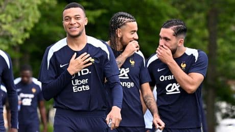 Les héros du PSG au château, «Mbappé à Marseille», Cherki à l’aise : les infos des Bleus à trois jours de France-Espagne