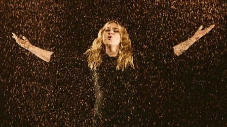 Eurovision 2025: d'impressionnantes images des répétitions de Louane dévoilées