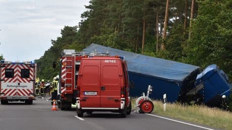 Perleberg: Drei Tote bei schwerem Unfall auf B189