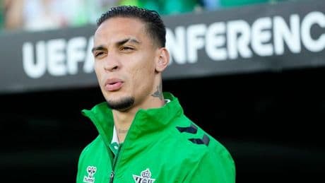 Antony offered fresh Man Utd escape route after cut-price transfer fee emerges
