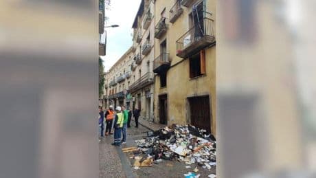 Un muerto y tres intoxicados en el incendio de un piso en Tàrrega