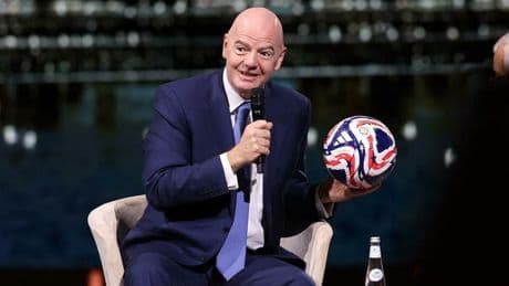 Gianni Infantino sul calcio femminile: «Un miliardo di entrate dal Mondiale»