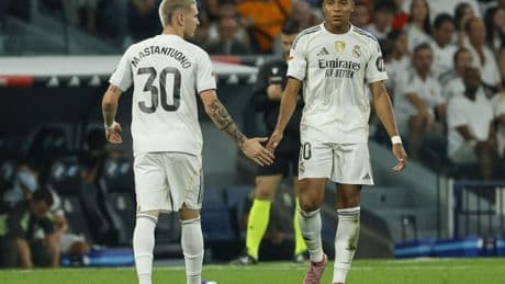 Lo que no se vio del Real Madrid - Osasuna: "Tebas, vete a Miami", locura por "Franco" (Mastantuono) y 273 pases