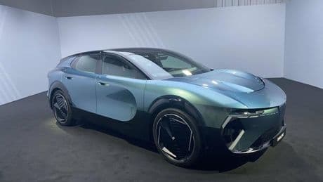 Elektromobilität : Renault treibt mit dem Emblème Öko auf die Spitze