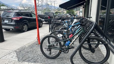 Kelowna cyclists urged to take protective measures amid rising bike thefts
