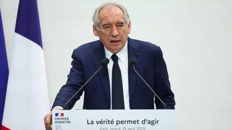 Dette: la France suspendue au verdict des agences de notation