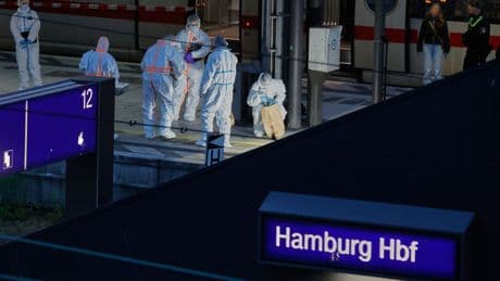 Gewalttat: Nach Messerangriff: Verdächtige wird Haftrichter vorgeführt