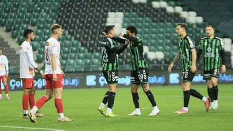 Kocaelispor, Yeni Malatyaspor'u '7' bitirdi
