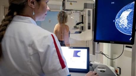 Cancers du sein : comment limiter l’escalade thérapeutique