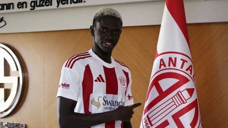 Antalyaspor, Bachir Gueye'yi kadrosuna kattı