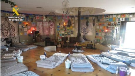 Ayahuasca, venin de grenouille et thé de cactus : les secrets d’une mystérieuse organisation spécialisée dans les «voyages astraux» pour touristes