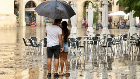 Tras 16 días de calor extremo, vuelven las tormentas y bajan las temperaturas en gran parte del país