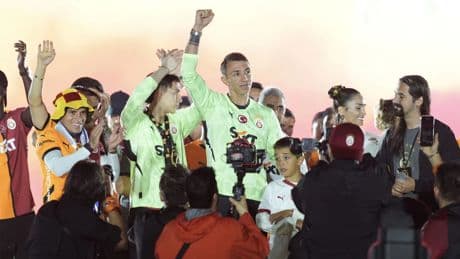 Galatasaray'dan Muslera'ya duygusal veda mesajı!