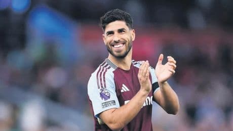 Marco Asensio imzayı atıyor