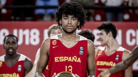 El español Izan Almansa se presenta al Draft de la NBA