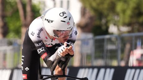 España se descubre fan de Juan Ayuso: el joven español del UAE persigue su primer Giro de Italia
