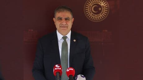 CHP Milletvekili Mehmet Güzelmansur: Hatay’da çiftçiden depremzedeye herkes yalnız