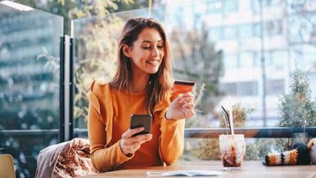 Bank boosts interest on savings account to 5% and earns 'excellent' rating
