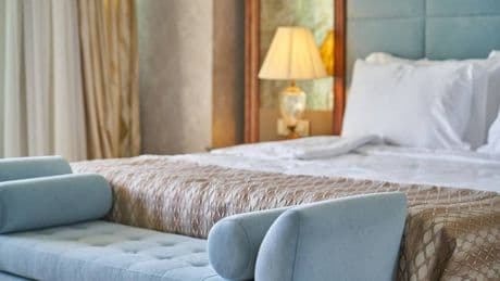 Vacanze, ecco le 5 cose che devi fare una volta arrivato in hotel