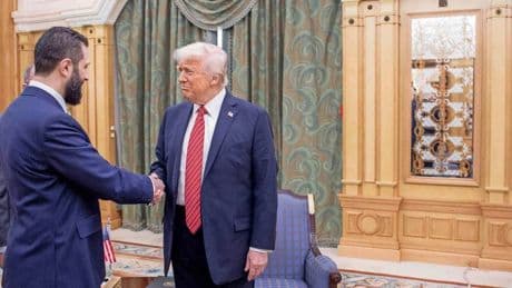 Trump vol lof over Syrische president al-Sharaa: ’Jonge, aantrekkelijke man’